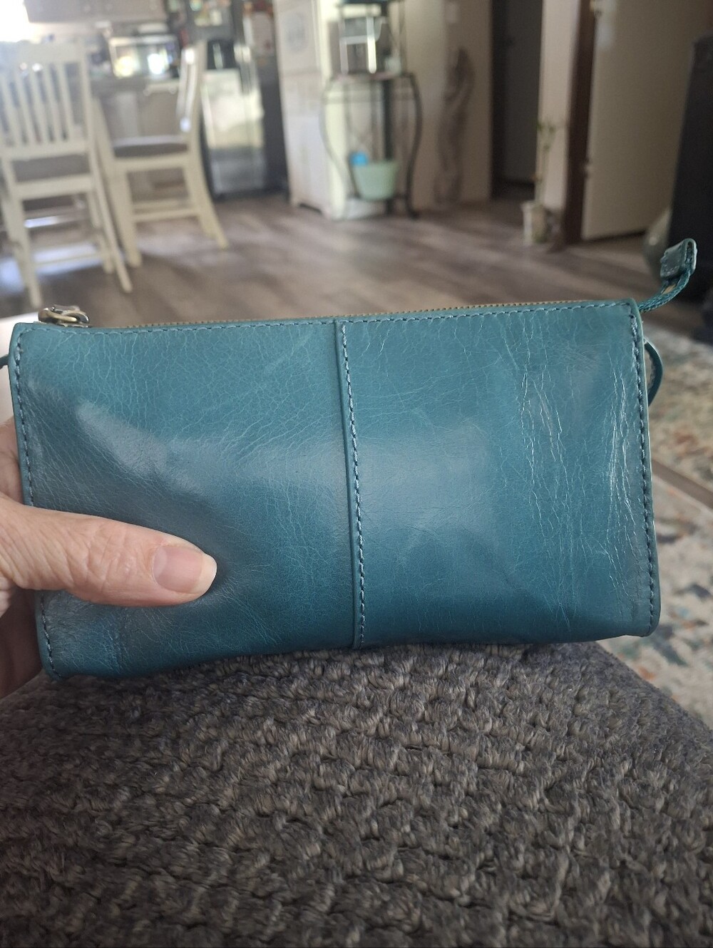 HOBO Teal Leather Crossbody Bag - Stylish Everyday Carry - Picture 6 of 6